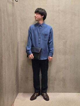 「アイテム（クラッチバッグ、ブルー系）」を使った、駆さん（メンズ・168cm）の秋コーディネート