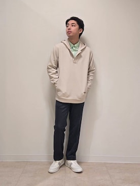 「TAKEO KIKUCHI（タケオキクチ）の【抗菌防臭/シーズンレス】シアサッカー ジャージシャツ（シャツ/ブラウス、グリーン系）」を使った、駆さん（メンズ・167cm）の冬コーディネート