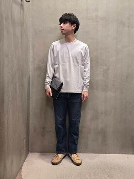 「アイテム（クラッチバッグ、グレー系）」を使った、駆さん（メンズ・168cm）の秋コーディネート