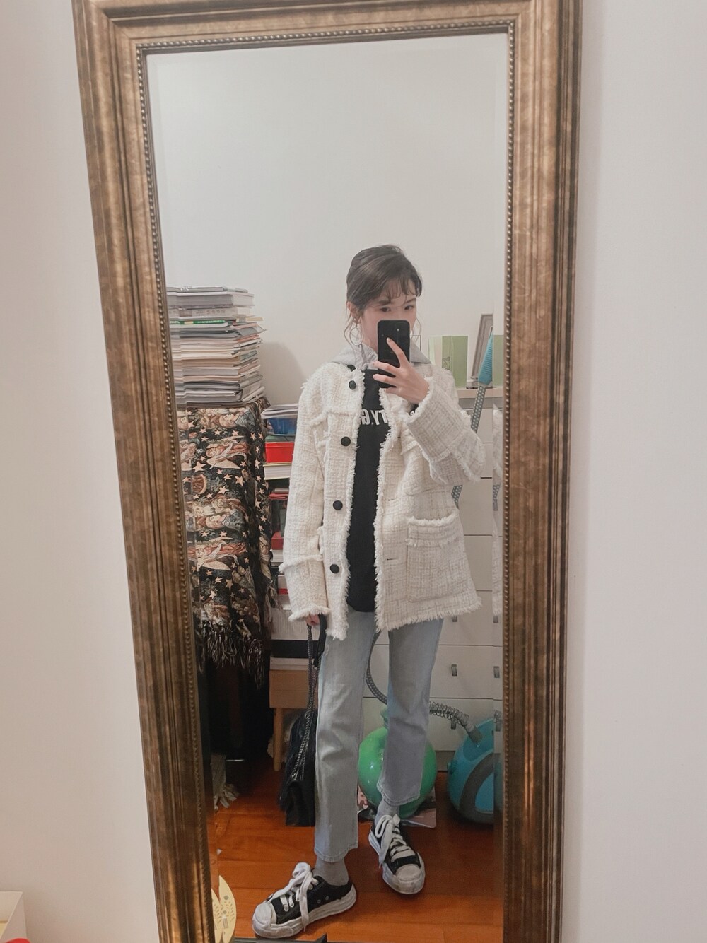 「CLANEのNO COLOR TWEED JACKET（ノーカラージャケット、ホワイト系）」を使った、Mio哥哥さん（レディース・160cm）の秋コーディネートの1枚目の写真