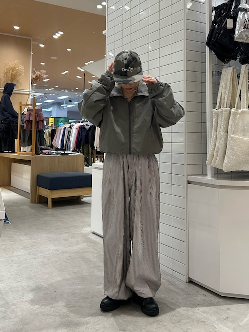 セール】【UNISEX】袖ギャザーナイロンブルゾン（ブルゾン