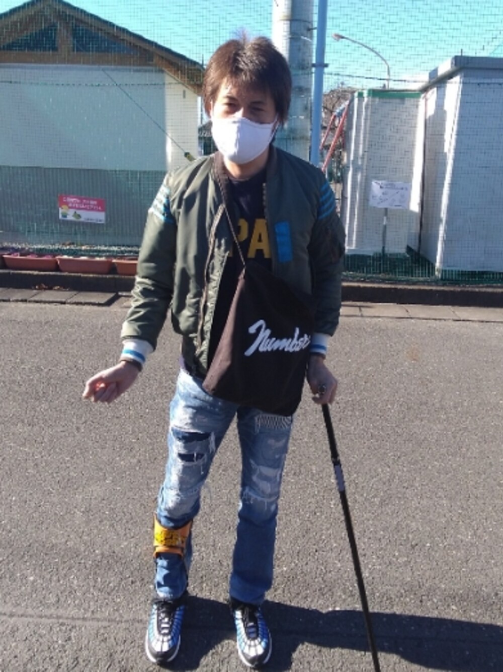 「ウォーキングスタイル」｜「WTAPSのダブルタップス（マスク、ホワイト系）」を使った、🤘hiroyuki🤘さん（メンズ・181cm）の冬コーディネートの1枚目の写真