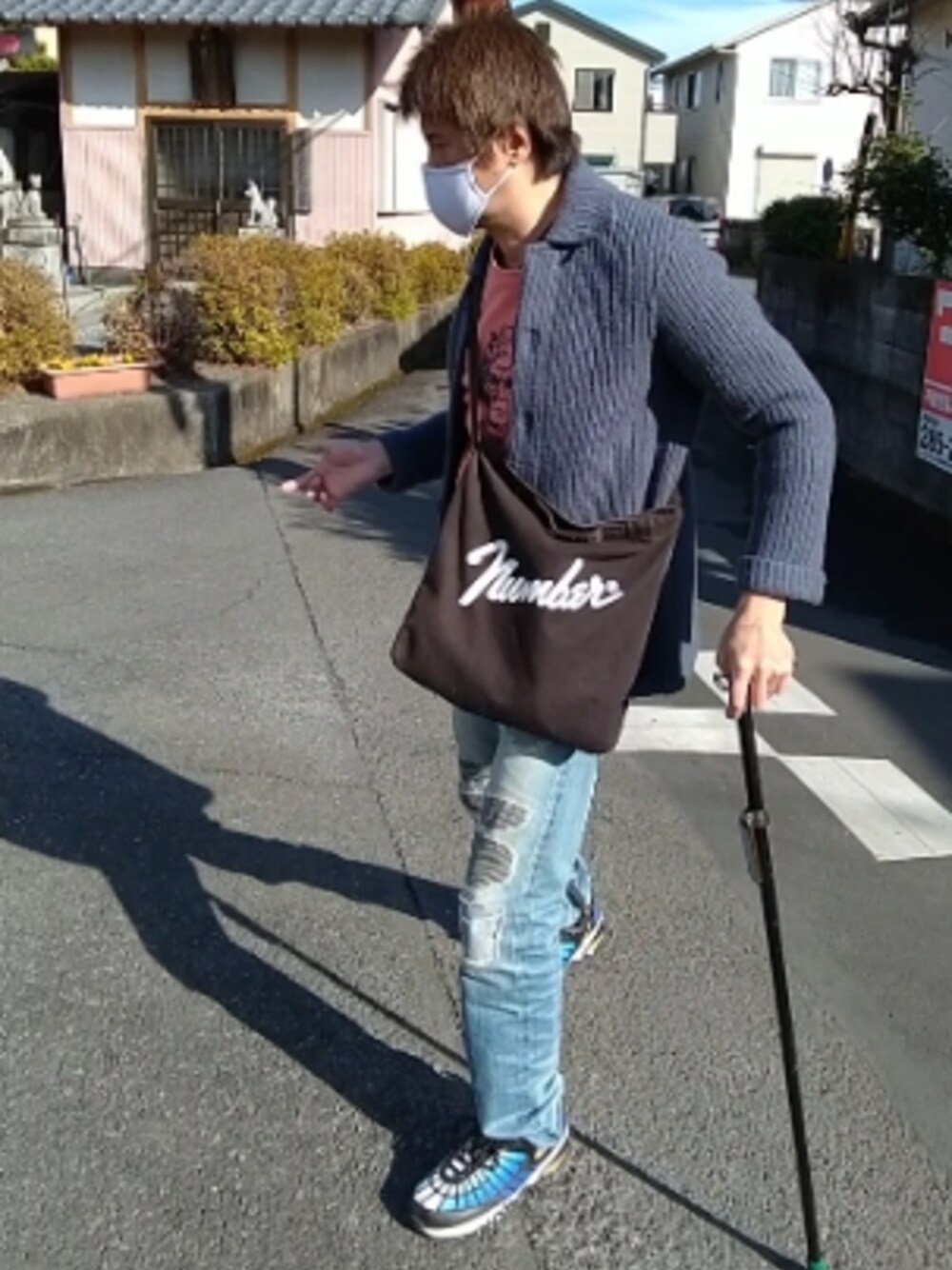 「ウォーキングスタイル」｜「WTAPSのダブルタップス（マスク、ホワイト系）」を使った、🤘hiroyuki🤘さん（メンズ・181cm）の冬コーディネートの1枚目の写真
