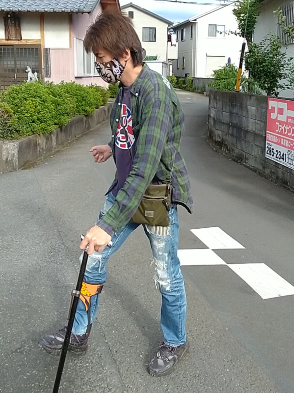 「ウォーキングスタイル」｜「A BATHING APEのとライバル柄（マスク、ベージュ系）」を使った、🤘hiroyuki🤘さん（メンズ・181cm）の秋コーディネートの1枚目の写真