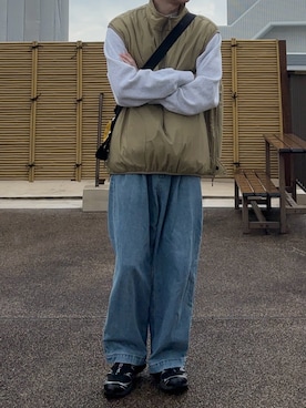 「WETTEMPT（ウィテンプト）の1 TUCK DENIM TROUSERS / ワンタックデニムトラウザー（デニムパンツ、ブルー系）」を使った、はしさん（メンズ・163cm）の春コーディネート