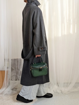 「アイテム（ジャケット/アウター、グレー系）」を使った、yu.さん（レディース・165cm）の冬コーディネート