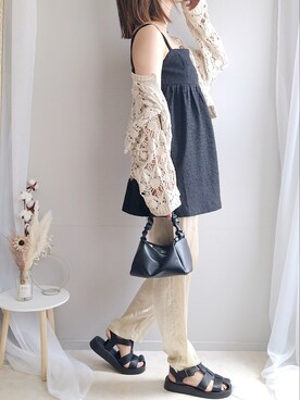「透かし編みニット」｜「アイテム（チュニック）」を使った、yu.さん（レディース・165cm）の春コーディネート