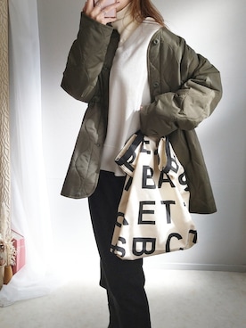 「OMNES（オムネス）のウールタッチリブニットソー深Vネックプルオーバー（ニット/セーター）」を使った、yu.さん（レディース・165cm）の秋コーディネート