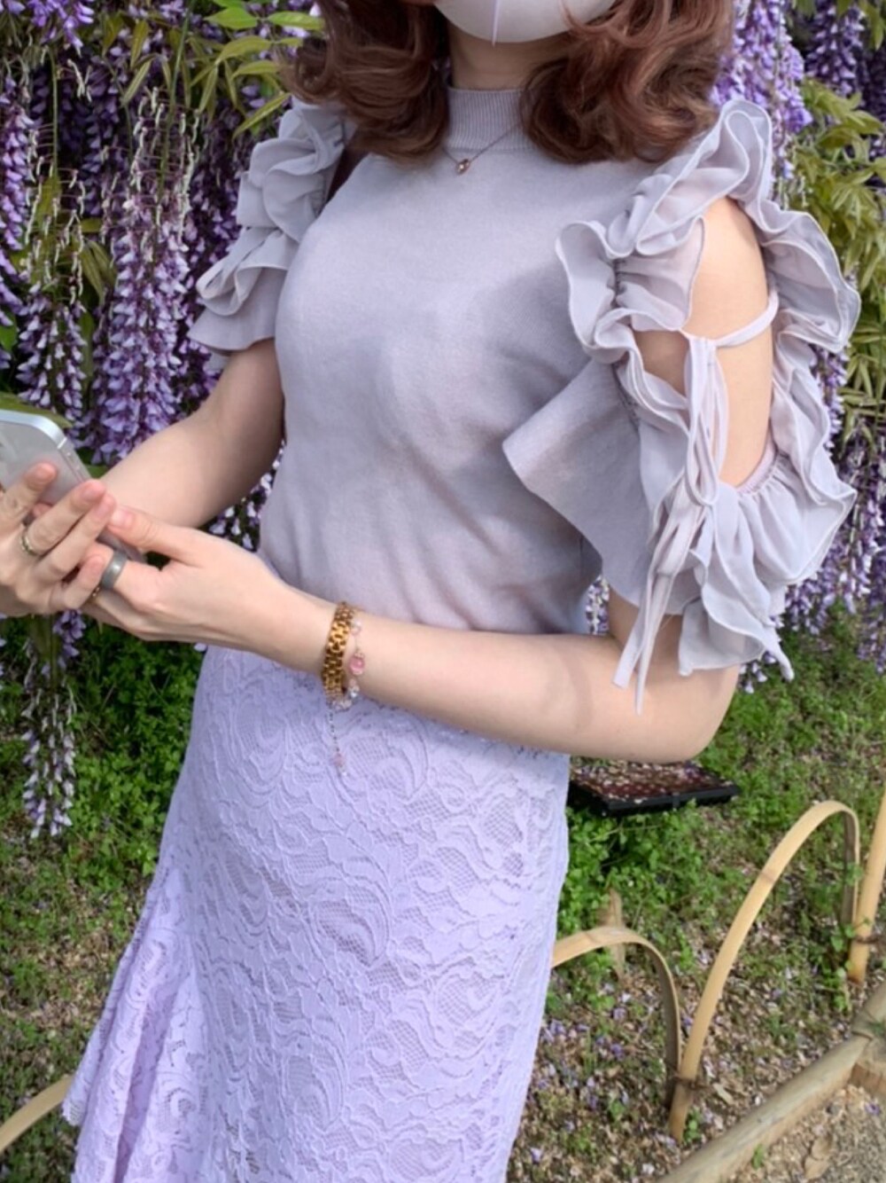 「大人コーデ、レース、夏コーデ、カラーコーデ、オトナ女子、初夏コーデ、いいね、save、フォローお願いします🤑、パープル、INGNI、ootd、肩フリル」｜「INGNIのアイテム（ニット/セーター、パープル系）」を使った、yuk.さん（レディース・156cm）の春コーディネートの1枚目の写真
