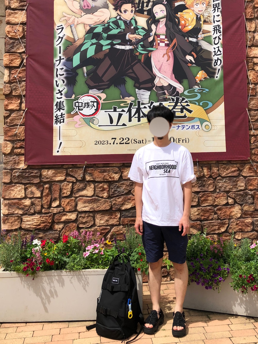 「夏コーデ、カジュアルコーデ、Ｔシャツ、大人カジュアル、大人コーデ、メンズファッション、低身長男子、ハーフパンツ、短パン、夏服、オトナカジュアル、プール、ラグナシア、ラグーナテンボス、夏休み」｜「NEIGHBORHOODのアイテム（Tシャツ/カットソー、ホワイト系）」を使った、asamiさん（メンズ・170cm）の夏コーディネートの1枚目の写真