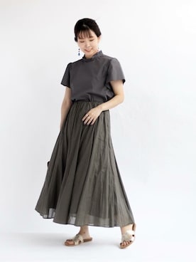 「La TOTALITE（ラトータリテ）のアイテム（シャツ/ブラウス）」を使った、uniさん（レディース・156cm）の夏コーディネート
