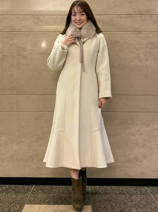 ファー付きマーメイドコートを使った人気ファッションコーディネート
