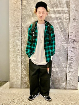 「新作」｜「アイテム（チノパンツ）」を使った、KARASAWAさん（メンズ・173cm）の冬コーディネート