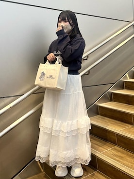 「ブルべ夏」｜「アイテム（スウェット）」を使った、れいなさん（レディース・156cm）の冬コーディネート