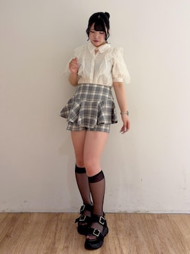 「MAJESTIC LEGON（マジェスティックレゴン）のレイヤードライクフレアショートスカパン（スカート、ホワイト系）」を使った、れいなさん（レディース・156cm）の夏コーディネート