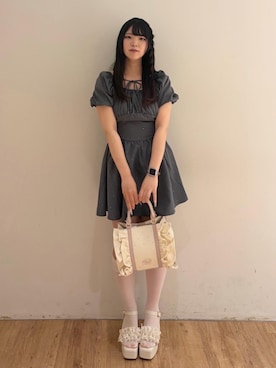 「MAJESTIC LEGON（マジェスティックレゴン）のミルフィーユフリル厚底サンダル（サンダル、ホワイト系）」を使った、れいなさん（レディース・156cm）の夏コーディネート