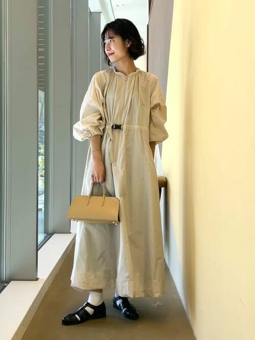 AK＋1 / ツイスト ネック ジップ ワンピースを使った人気ファッション