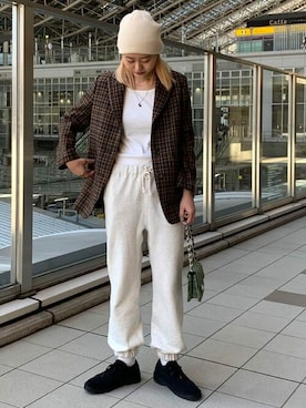「スウェットパンツ」｜「アイテム（ノーカラーコート）」を使った、Demi-Luxe BEAMSさん（レディース・169cm）の秋コーディネート