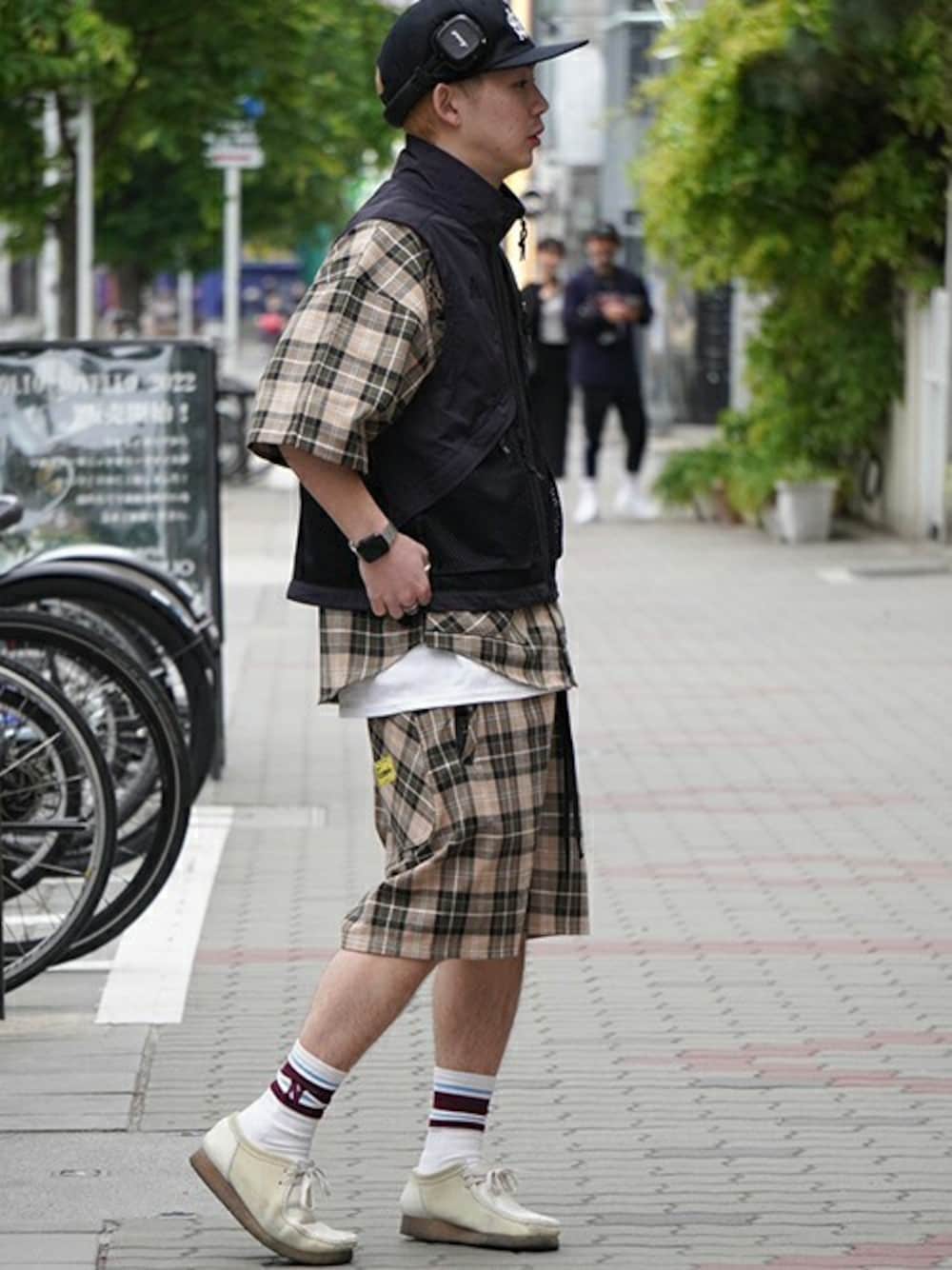 「MFC STORE、mfcstore、example、チェックシャツ、チェックパンツ、セットアップ、サルエルショーツ、ビックシルエット、ストリート、コーディネート、ストリートコーデ」｜「EXAMPLEのEXAMPLE EX CHECK SAROUEL SHORTS（その他パンツ、ベージュ系）」を使った、MFC STORE 名古屋さん（メンズ・170cm）の春コーディネートの1枚目の写真