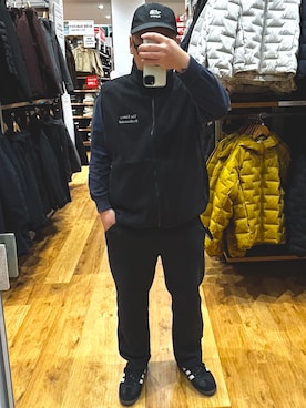 「アイテム（スウェットパンツ）」を使った、TOMOさん（メンズ・165cm）の冬コーディネート