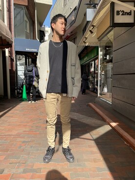 「surt（サート）のアイテム（チノパンツ）」を使った、Renさん（メンズ・182cm）の冬コーディネート