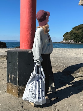 「OVERRIDE（オーバーライド）のOVERRIDE  CHECK DOUBLE HAT SG / オーバーライド（ハット、レッド系）」を使った、村濱 遥さん（レディース・162cm）の春コーディネート