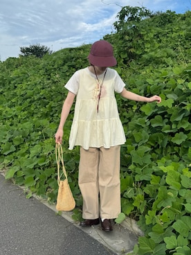 「OVERRIDE（オーバーライド）のアイテム（帽子）」を使った、村濱 遥さん（レディース・162cm）の夏コーディネート