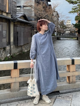 「fig Ｌondon（フィグロンドン）のmorning LINEN　chinois dress（ワンピース、ブルー系）」を使った、村濱 遥さん（レディース・162cm）の夏コーディネート