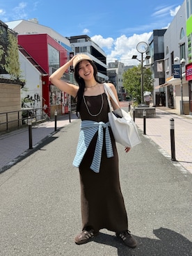「SHENERY（シーナリー）の【SET UP 】メランジキャミワンピース（ワンピース、ブラウン系）」を使った、Chisato Tagamiさん（レディース・163cm）の夏コーディネート