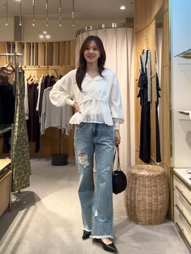 「SHENERY（シーナリー）のクラッシュデニム（デニムパンツ、ブルー系）」を使った、Chisato Tagamiさん（レディース・163cm）の春コーディネート