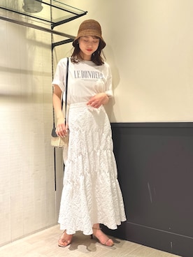 「アパートバイローリーズ」｜「アイテム（帽子）」を使った、yurinaさん（レディース・164cm）の春コーディネート