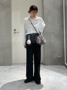 「アイテム（キーケース/キーアクセサリー）」を使った、ささきともみさん（レディース・158cm）の秋コーディネート