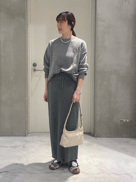 「グレーコーデ」｜ささきともみさん（レディース・158cm）の冬コーディネート