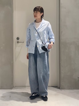 「CIAOPANIC TYPY（チャオパニックティピー）の【india】レースリメイク風シャツジャケット（シャツ/ブラウス、ブルー系）」を使った、ささきともみさん（レディース・158cm）の春コーディネート