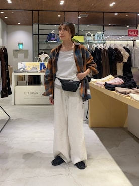 「DISCUS（ディスカス）のアイテム」を使った、ささきともみさん（レディース・158cm）の秋コーディネート