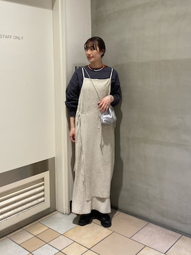 「プリーツ」｜「アイテム（ワンピース/ドレス）」を使った、ささきともみさん（レディース・158cm）の冬コーディネート