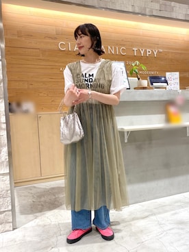 「アイテム（ネックレス）」を使った、ささきともみさん（レディース・158cm）の春コーディネート
