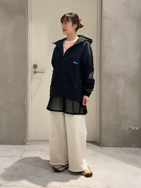 「GEVACO（ゲバコ）のアイテム」を使った、ささきともみさん（レディース・158cm）の冬コーディネート