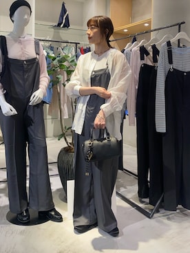 「CIAOPANIC TYPY（チャオパニックティピー）の【オケージョン対応可能】チャーム付きボストンBAG（ショルダーバッグ、ブラック系）」を使った、ささきともみさん（レディース・158cm）の春コーディネート