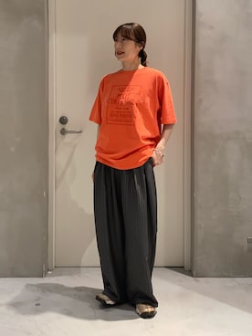 「CIAOPANIC TYPY（チャオパニックティピー）の【UNISEX】【プラスサイズあり】スクエア総刺繍ロゴTシャツ（Tシャツ/カットソー、オレンジ系）」を使った、ささきともみさん（レディース・158cm）の夏コーディネート