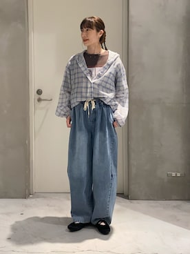 「CIAOPANIC TYPY（チャオパニックティピー）の犬アソートフォトプリント半袖Tee（Tシャツ/カットソー、ブラウン系）」を使った、ささきともみさん（レディース・158cm）の春コーディネート