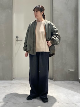 「アイテム（MA-1）」を使った、ささきともみさん（レディース・158cm）の冬コーディネート