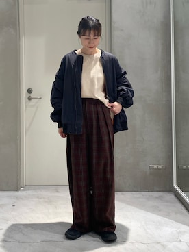 「アイテム（MA-1）」を使った、ささきともみさん（レディース・158cm）の秋コーディネート