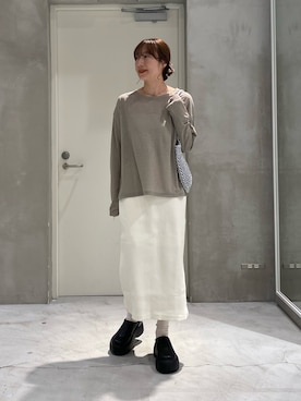 「CIAOPANIC TYPY（チャオパニックティピー）の【2025年S/S新作】カラビナ付きメタリックヤーンBAG（トートバッグ）」を使った、ささきともみさん（レディース・158cm）の春コーディネート