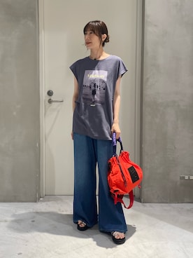 「SOUNDSGOOOOD（サウンズグッド）の【SOUNDS GOOOOD】2WAYナイロンタックギャザーパラコードBAG/WEB限定カラー追加（トートバッグ）」を使った、ささきともみさん（レディース・158cm）の夏コーディネート