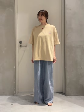 「Franklin Climbing（フランクリンクライミング）の【Franklin Climbing×JIMNY】CATグラフィックTee（Tシャツ/カットソー、ベージュ系）」を使った、ささきともみさん（レディース・158cm）の夏コーディネート