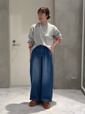 「CIAOPANIC TYPY（チャオパニックティピー）のムートンサンダル（サンダル）」を使った、ささきともみさん（レディース・158cm）の秋コーディネート