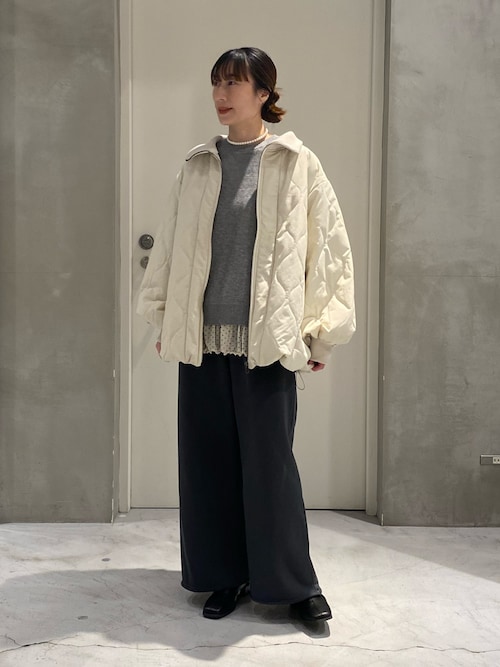セール】【軽量/春まで使える】切り替えキルティングスタンドカラー