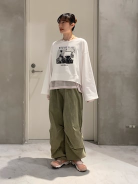 「etsinta（エシンタ）のアイテム」を使った、ささきともみさん（レディース・158cm）の春コーディネート