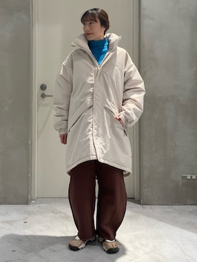 「アイテム（スウェットパンツ）」を使った、ささきともみさん（レディース・158cm）の冬コーディネート